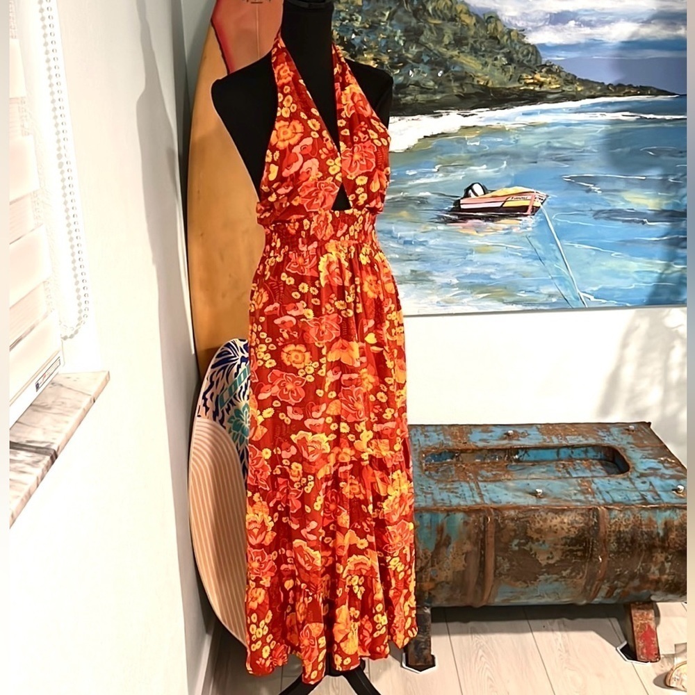Zesica,Stunning & Vibrant Backless Dress,Soft Flowing Rayon,Excellent Condition